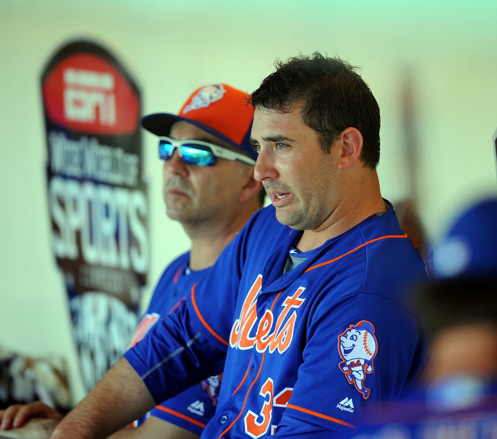 03/08/16 atlanta braves vs ny mets at championship feild orlando fla ny mets matt harvey right sits next to mets legens john franco