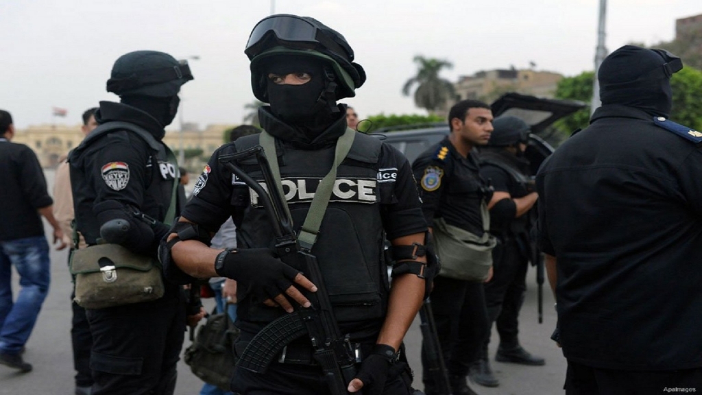 News Code: 765447		Source: Agencies					 		A roadside bombing in Egypt's Sinai Peninsula killed two policemen on Monday the interior ministry said