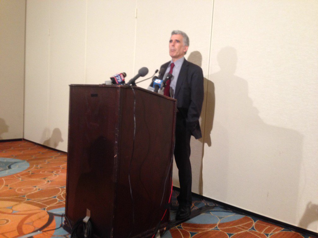 Norman Solomon speaks during Bernie Delegates Network newser