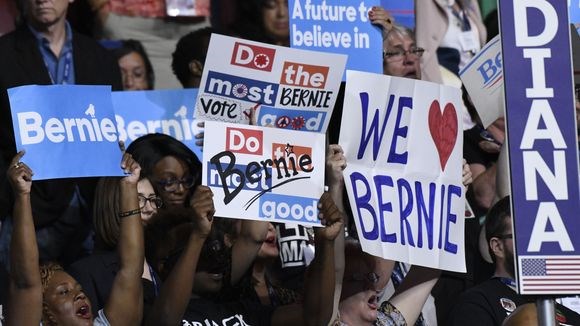 US election: Obama tells Democrats to be scared of Trump