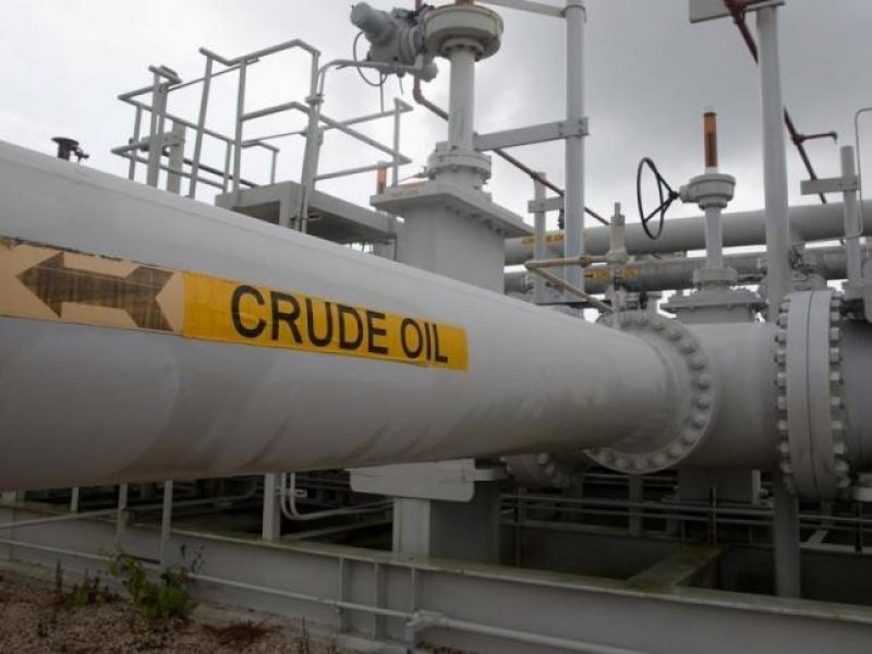 Crude stays near 2-month low on oil glut worries