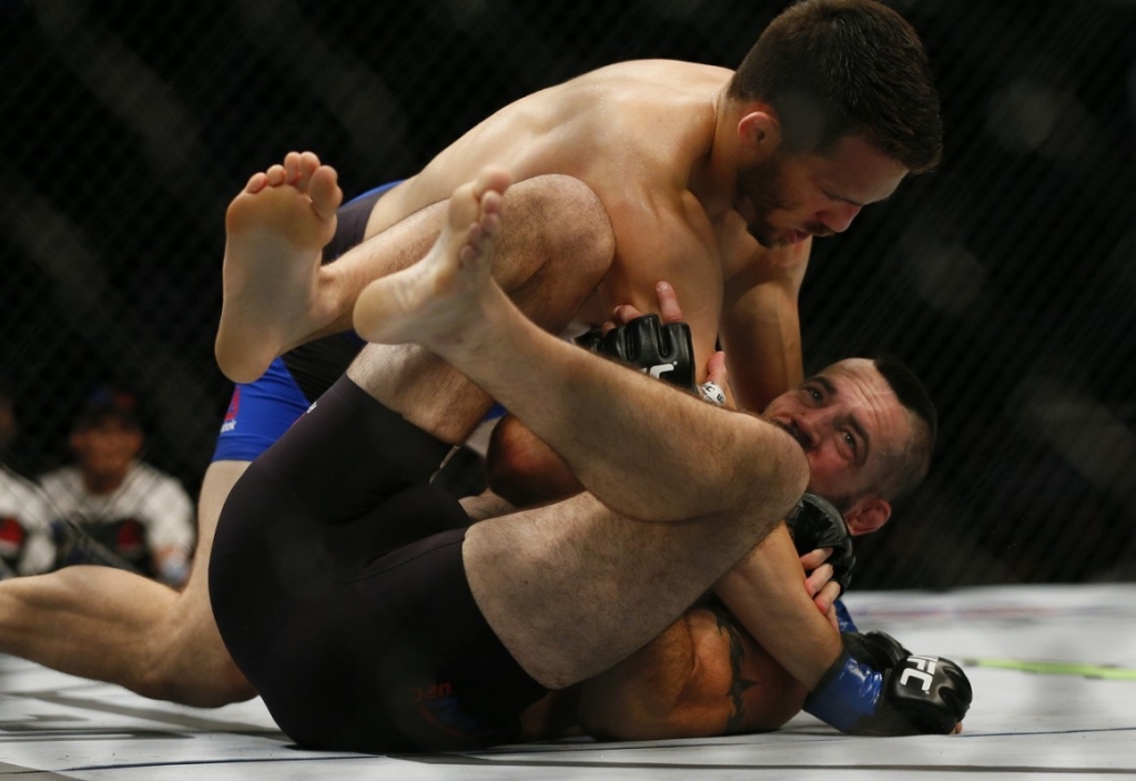 UFC 201 Results: Underdog Jake Ellenberger Stops Matt Brown in the First