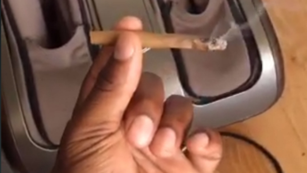 Periscope video appears to show Aldon Smith smoking during'Fire up session