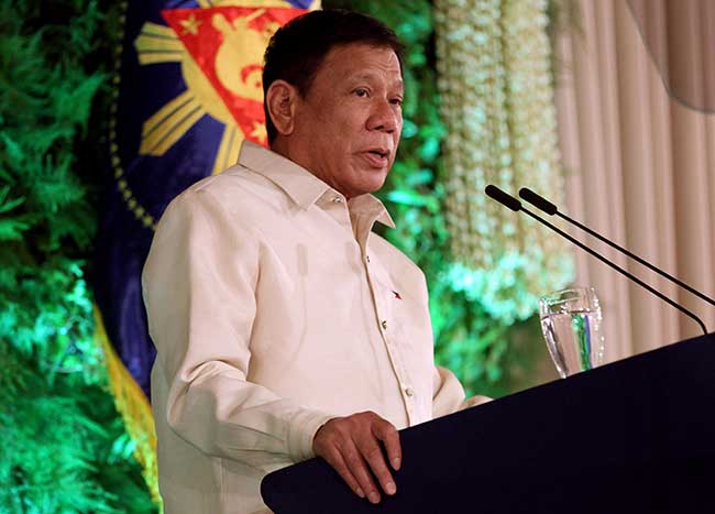 FINALLY! Duterte signs much-awaited FOI executive order after only 25 days in office