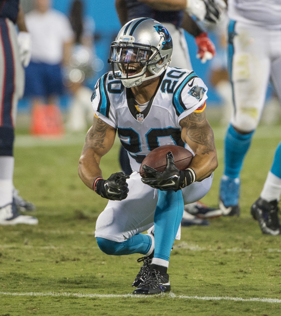 Kurt Coleman celebrating | Patriots vs. Panthers Preseason 2015 | credit Ben Coon