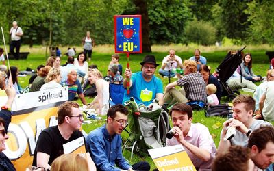 OUTDOORS People take part in ‘A picnic to discuss Brexit’ organised by the ‘General Assembly’ in Green Park central London Britain last Saturday