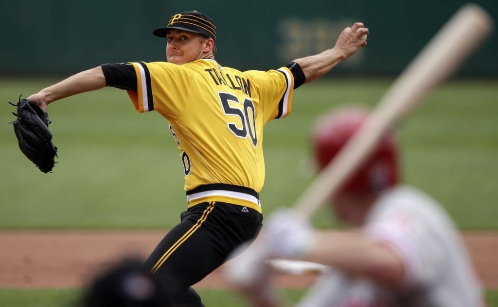 Glasnow exits early, but Pirates rally to beat Phillies 7-4