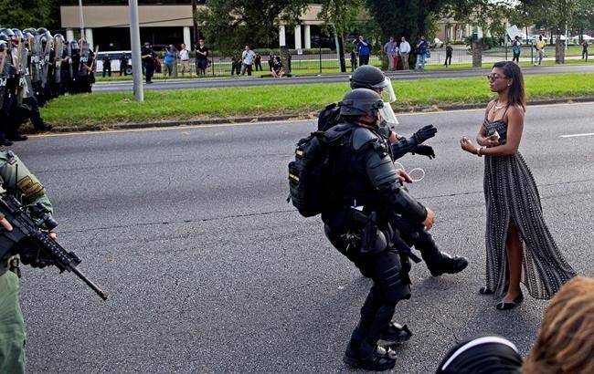 This Black Lives Matter Photo Should Be Seen Around The World