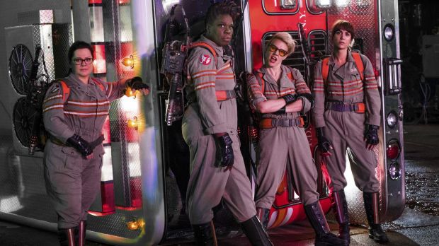 Proton-packin: Melissa McCarthy Leslie Jones Kate Mc Kinnon and Kristen Wiig in the Ghostbusters reboot