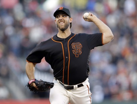 Giants rally past Phillies