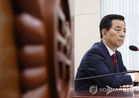 Defense Minister Han Min-koo speaks during a plenary meeting of the Defense Committee on the National Assembly in Seoul