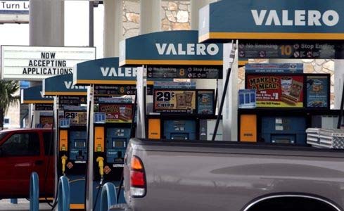 Why Valero Energy Partners LP (NYSE:VLP) Is In News?