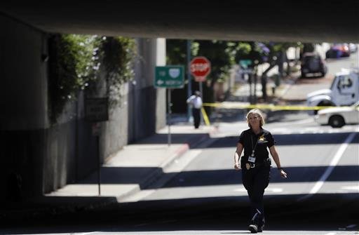 San Diego. San Diego police early Friday detained a person in the investigation of a spate of deadly attacks on homeless men — shortly after finding the latest victim a 55-ye