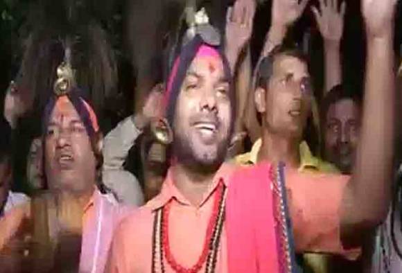 First batch of pilgrims leaves Jammu for Amarnath Yatra