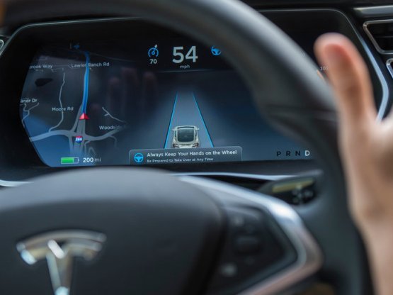 Tesla mulls faulty crash prevention system for the fatal Model S crash