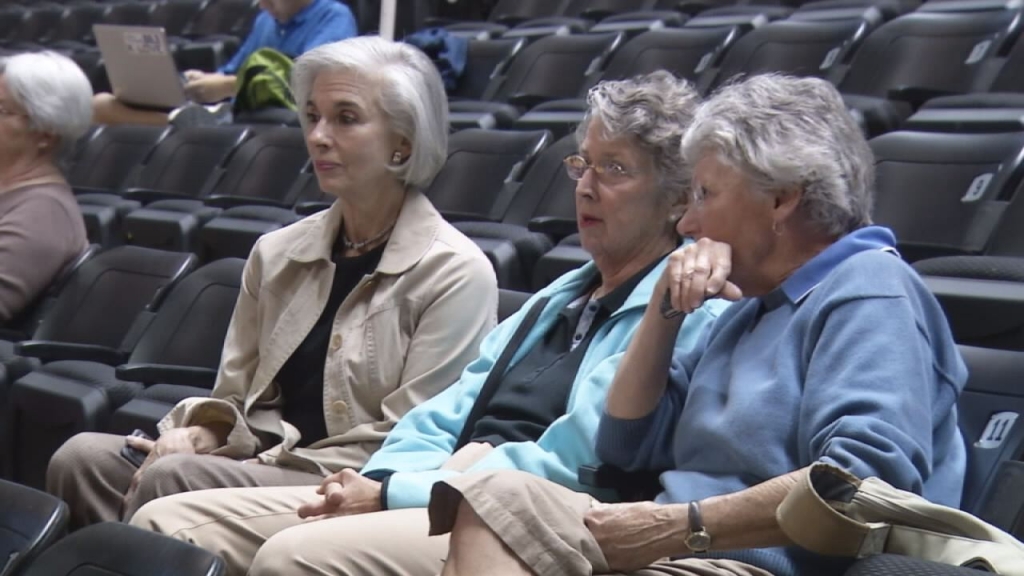 'The Cult watches a Lady Vols game