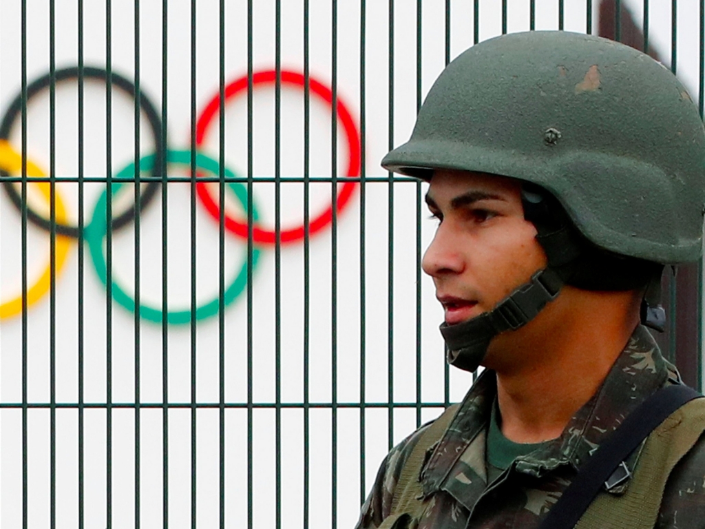 There will be more than 80,000 soldiers and police patrolling Río during the Olympic Games according to BBC