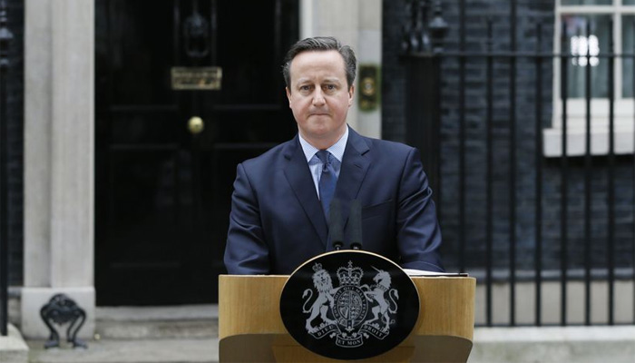 David Cameron chairs 'emotional&#039 cabinet meeting last time as UK PM