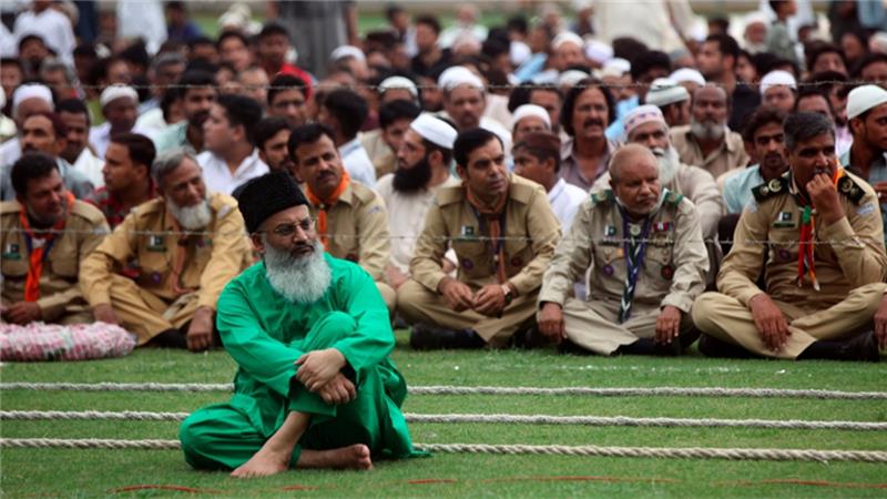 Thousands attended the state funeral for Pakistan's legendary philanthropist Abdul Sattar Edh at Karachi's National Museum