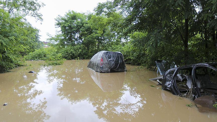 26 killed after bus washed away by flood in Pakistan