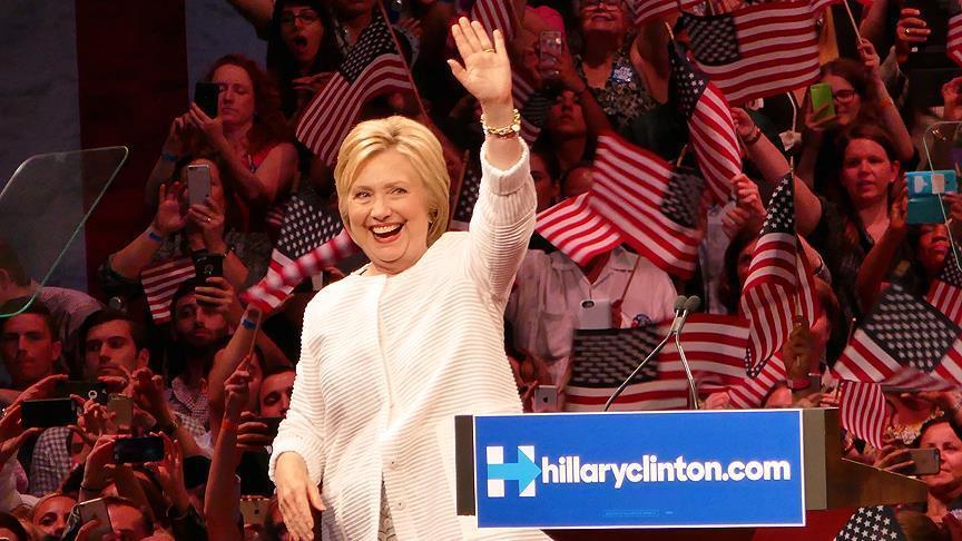 Clinton accepts nomination casting herself as a unifier