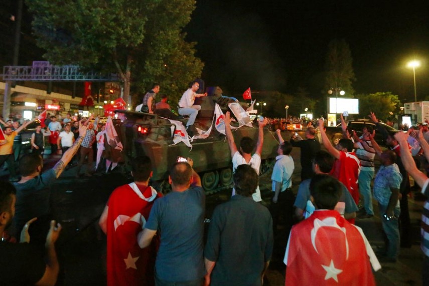 Turkey Frees 1200 Soldiers Detained After Coup Bid