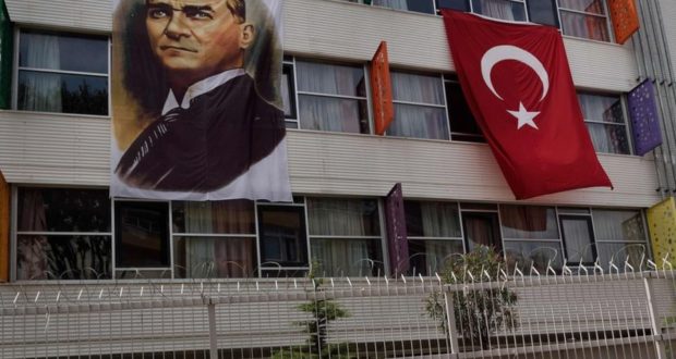 Turkey coup: 15200 education staff suspended