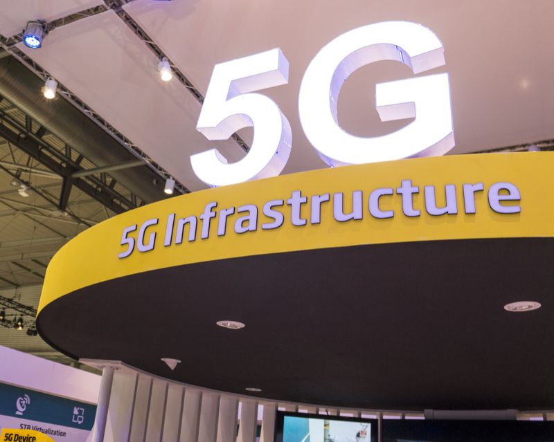 White House pledges $400 million for 5G research