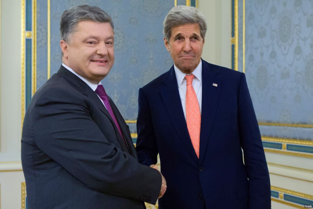 Ukrainian President Petro Poroshenko meets with U.S. Secretary of State John Kerry in Kyiv on July 7