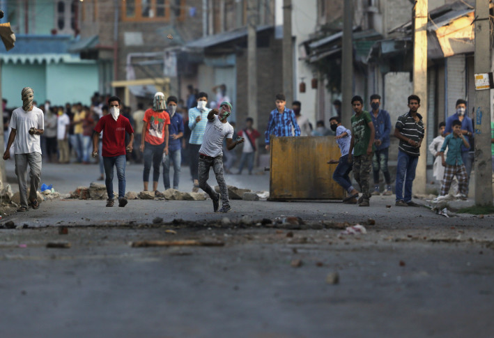 No newspapers in Kashmir for a third day