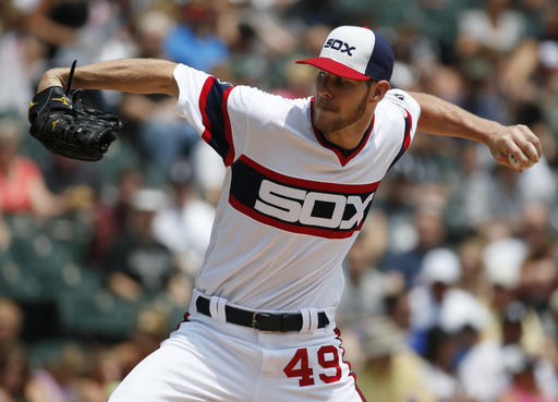 Chicago White Sox starter Chris Sale throws against the Toronto Blue Jays during a baseball game in Chicago. White Sox manager Robin Ventura insists he can work with Chris Sale desp