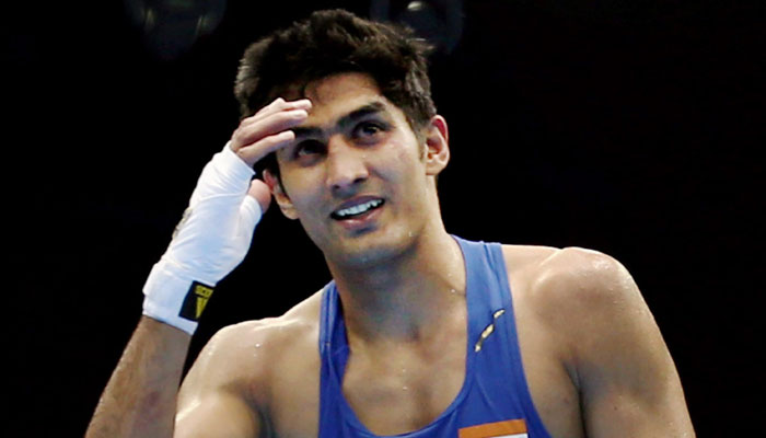 443313-vijender-singh-blur-700