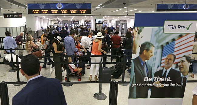 Computers, not humans to scan carry-on bags in TSA test