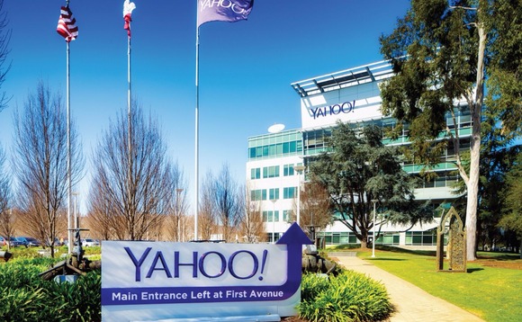 Yahoo HQ- desks being cleared inside