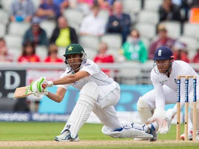 Younus Khan was criticised by Hanif Mohammad and Muhammad Yousuf for poor display with the bat