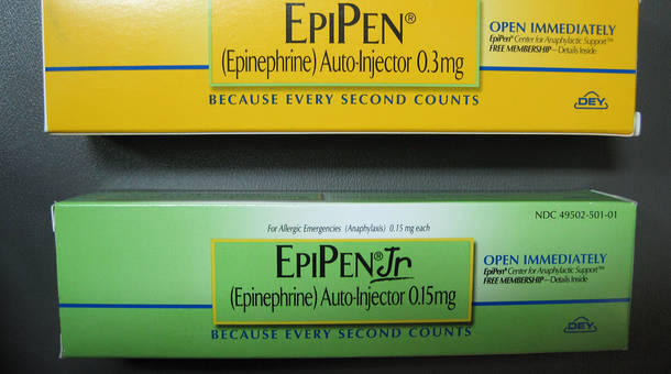 Epi-Pens_%281