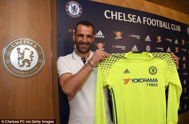 Above Eduardo been unveiled as a Chelsea FC player