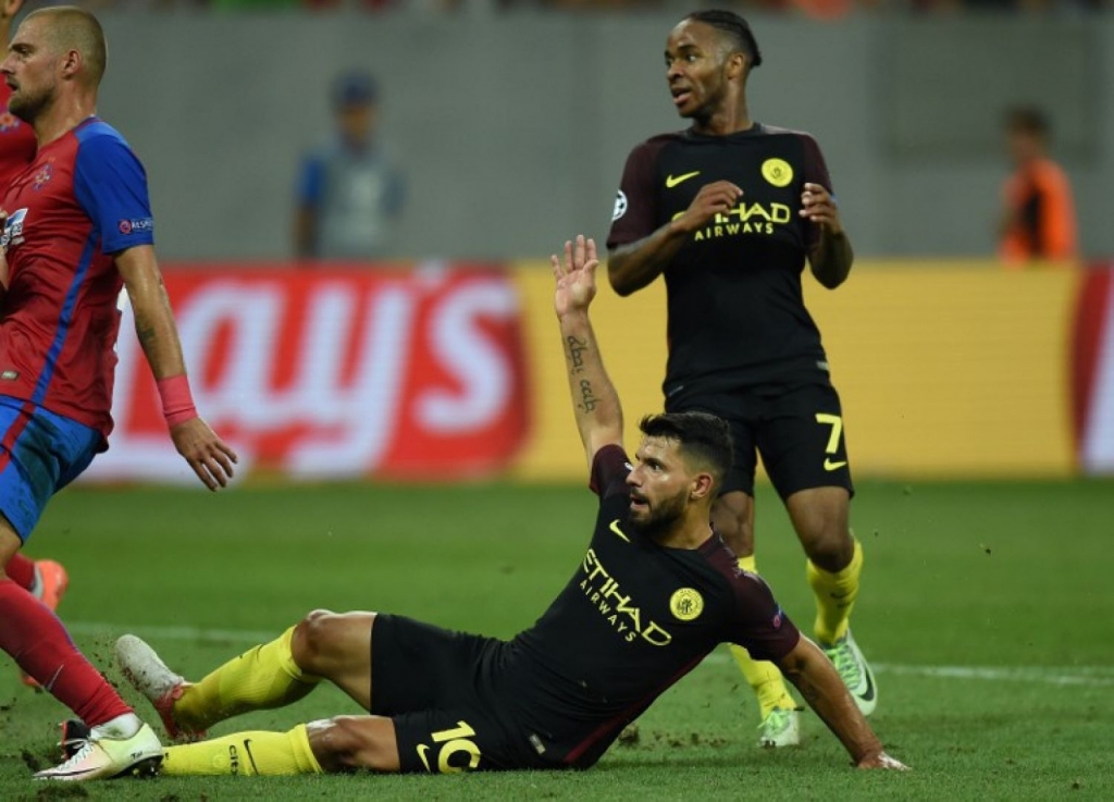 Aguero hat-trick fires Man City to Steau rout