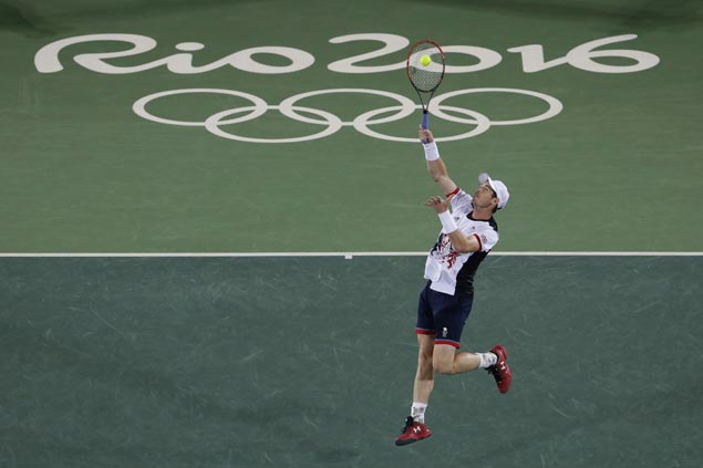 Andy Murray stops giant-killer Juan Martin del Potro to become first back-to-back Olympic tennis champ