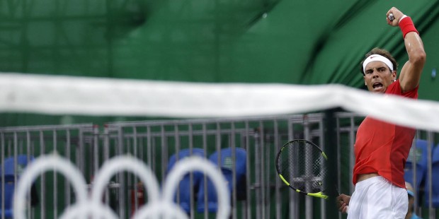 Argentinian Tennis Player Gets Stuck In Rio Lift, Then Beats Novak Djokovic