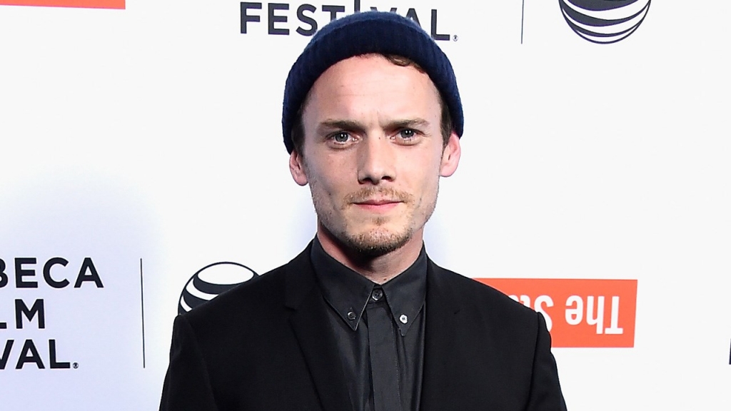 Parents of 'Star Trek's' Anton Yelchin to sue Fiat Chrysler over car death