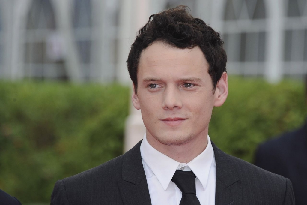 Parents of 'Star Trek's' Anton Yelchin to sue Fiat Chrysler over car death