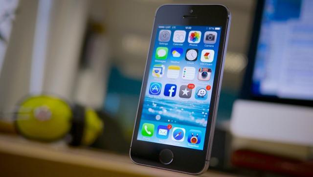 Activist discovers iPhone spyware, sparking security update