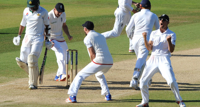 Cook Elated as England ‘Hang in’ to Win Third Test Against Pakistan