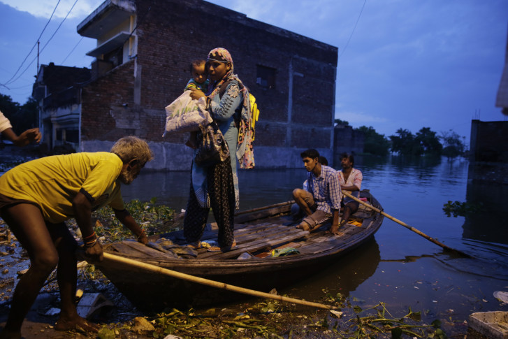 Water released from MP, Uttarakhand, Nepal worsens UP flood