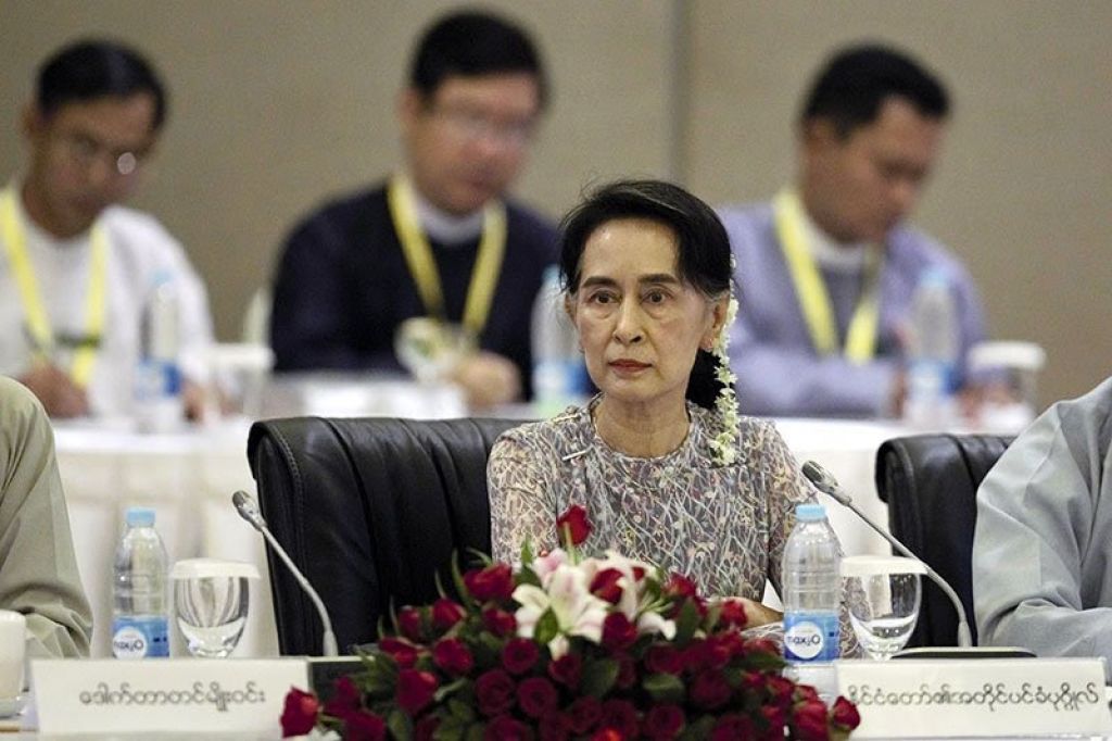 State Counsellor of Myanmar Aung San Suu Kyi looks on as she and members of the Union Peace Dialogue Joint Committee attend a meeting in Naypyitaw Myanmar 15 August 2016