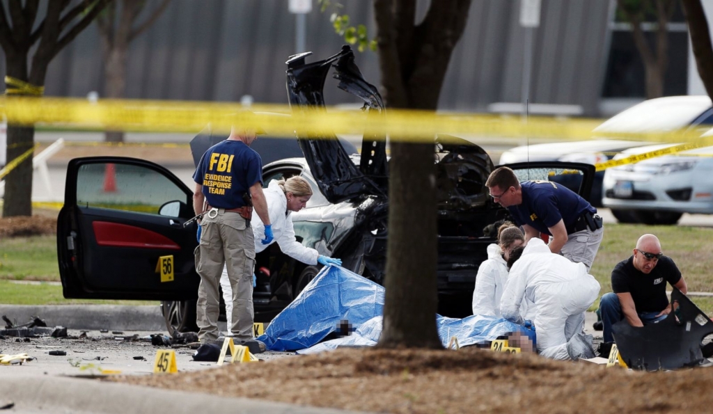 TEXAS SHOOTING At least one dead and gunman on loose after attack outside city centre bar