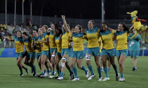 Rio 2016: Team GB crushed by New Zealand in inaugural Olympics women's Rugby Sevens