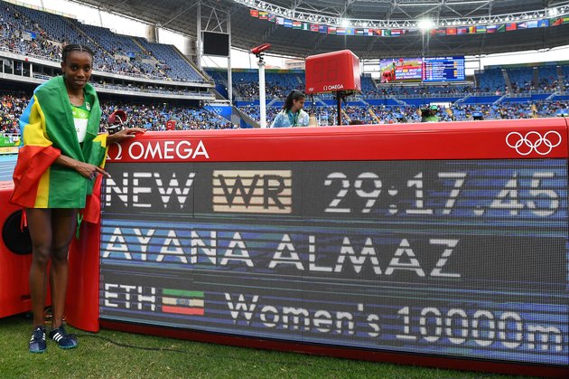 Almaz Ayana BREAKS Women's 10000m WR At Rio 2016