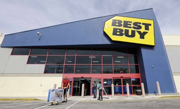 Best Buy reports surprise rise comparable-stores sales